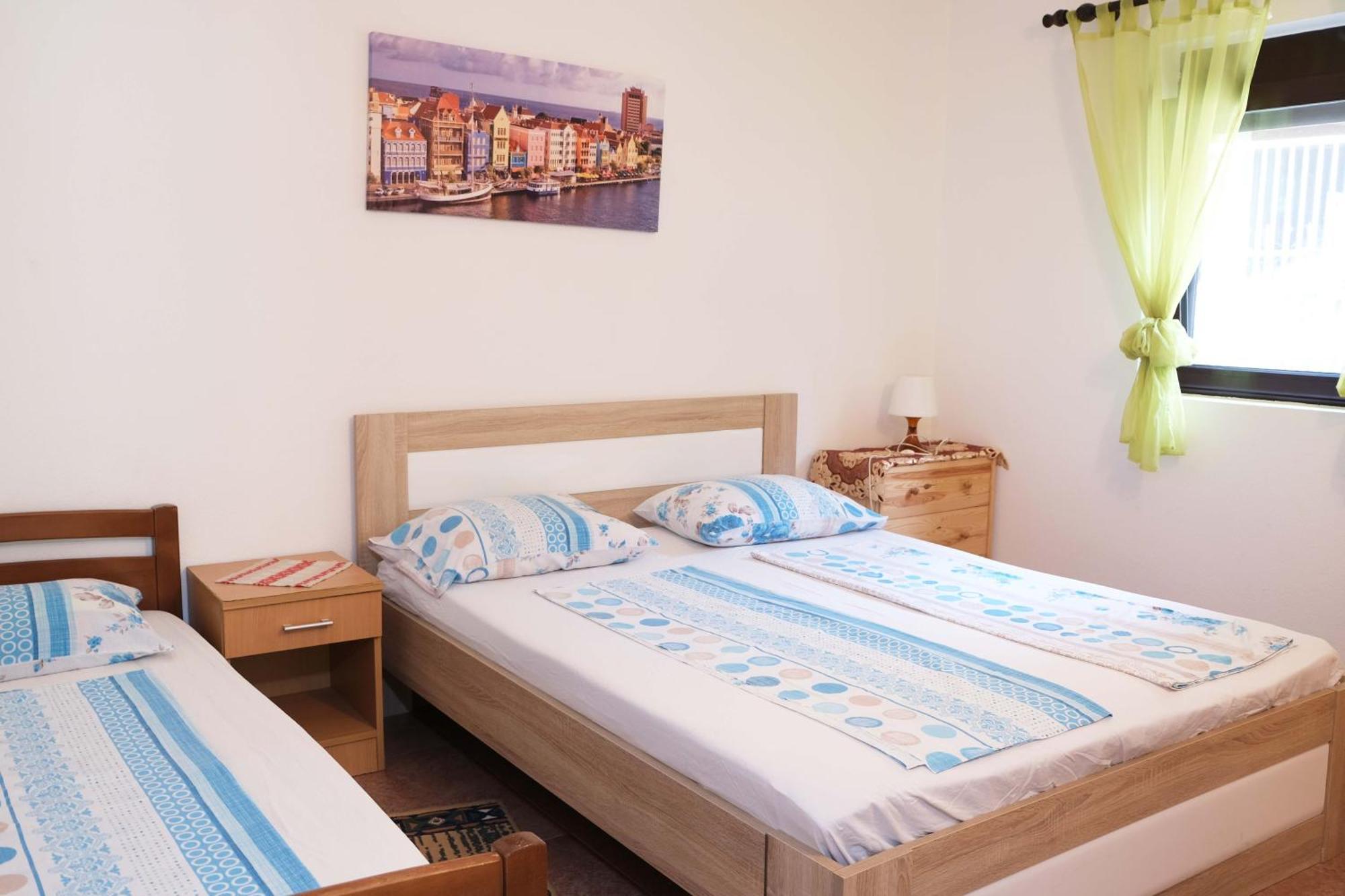 Apartmani Janosevic Sutomore Rum bild