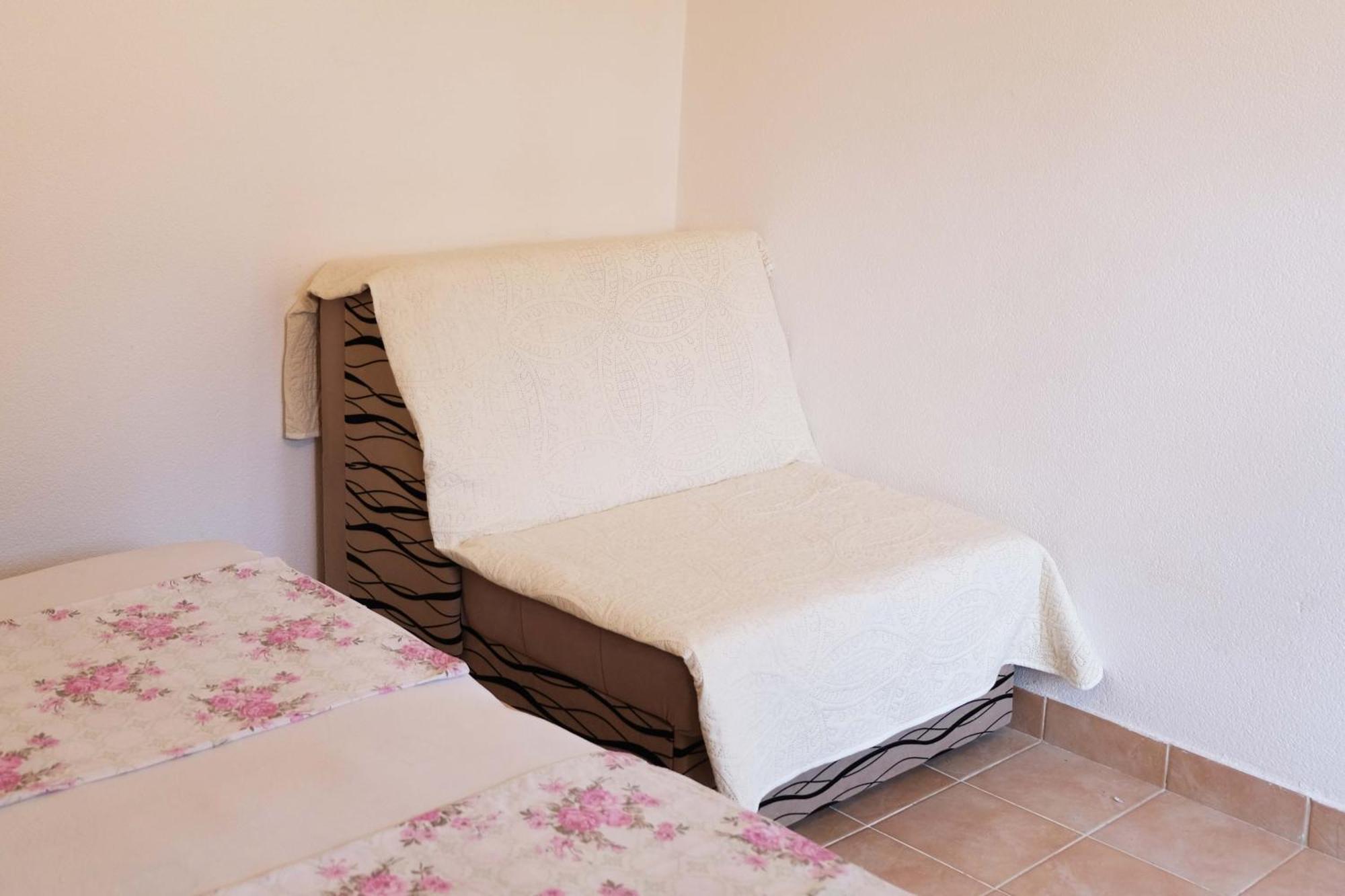 Apartmani Janosevic Sutomore Rum bild