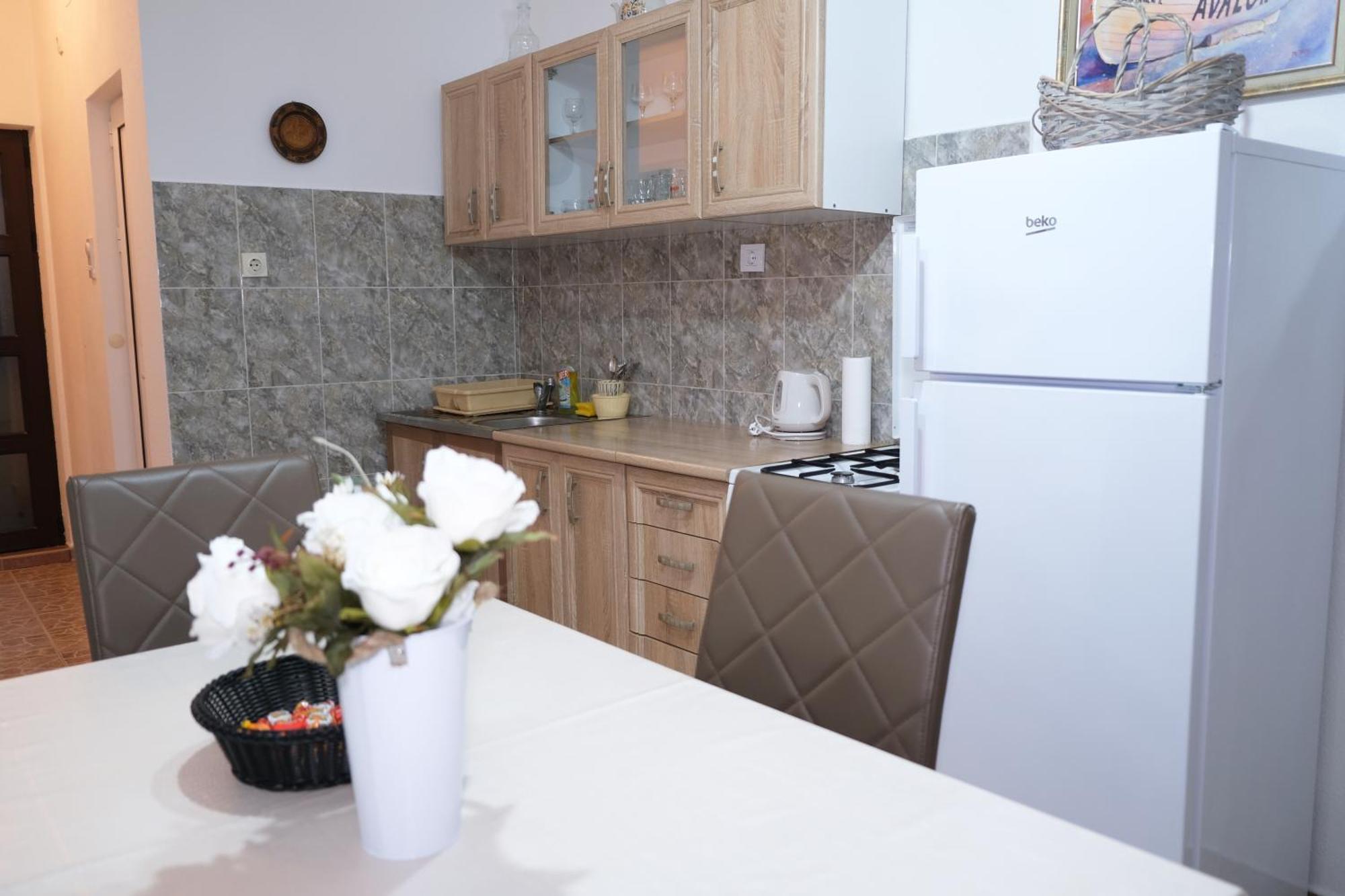 Apartmani Janosevic Sutomore Exteriör bild